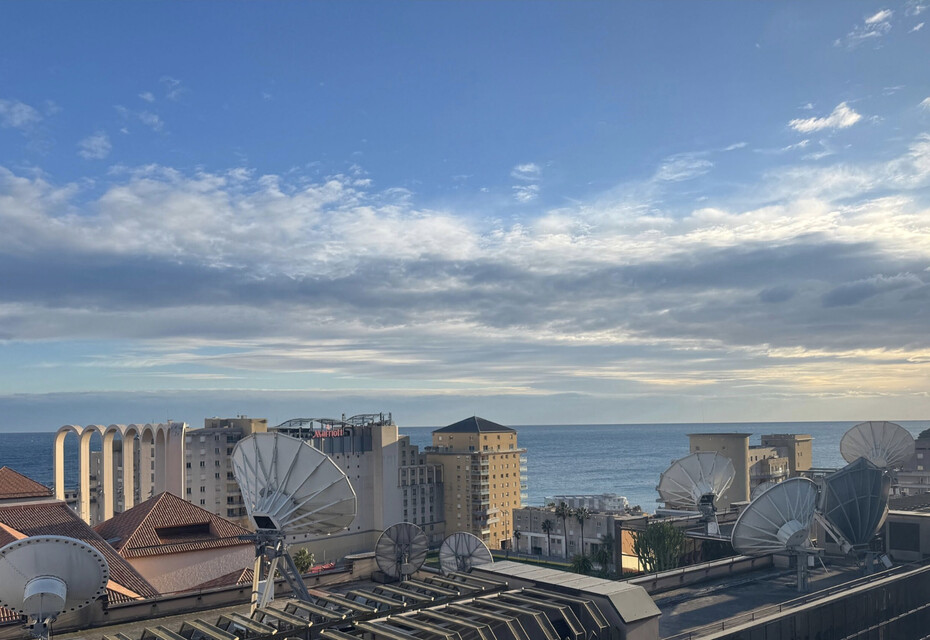 Ufficio in affitto con vista sul mare