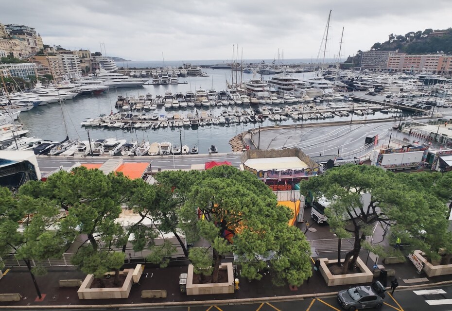 For Sale Modern One-Bedroom Apartment with Stunning Monaco Grand Prix Views